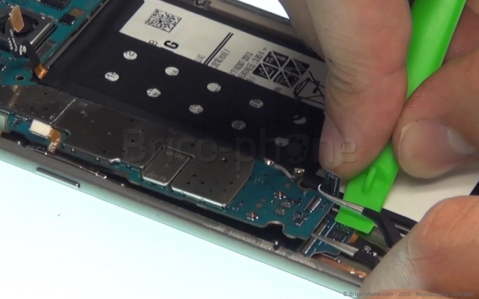 Changement d'écran (vitre+AMOLED) sur Galaxy S7 Edge photo 1